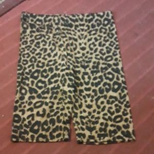 Leper print bicycle shorts
